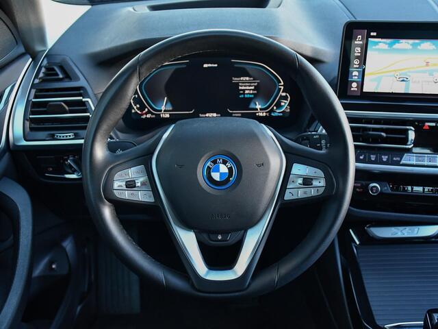 BMW X3 xDrive30e | Stuurwielverwarming | Adapt. Cruise | Comfort Access | Adaptive LED | Hifi Audio | Camera | Trekhaak