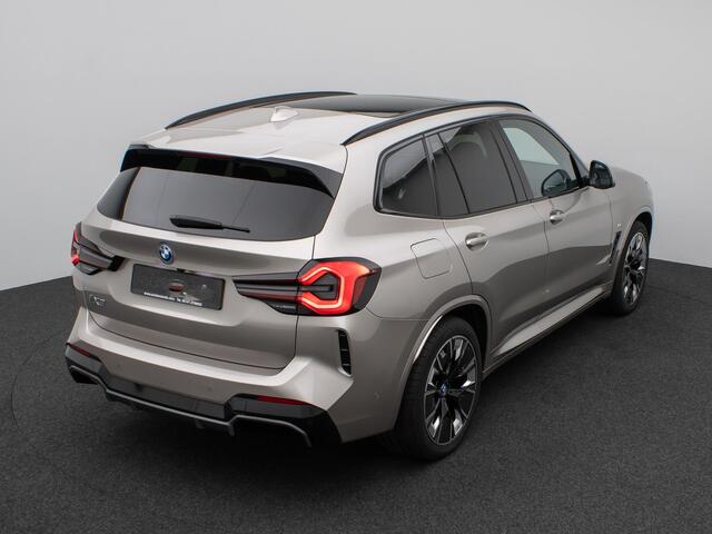 BMW X3 iX3 M-SPORT 80 kWh (210kW/286pk) ** LED, LEDER, PANO, HuD, STUURVERW, H&K SOUND, 20-inch LMV ** 1e EIG - UNFALLFREI ** ** INFORMEER OOK NAAR ONZE AANTREKKELIJKE FINANCIAL-LEASE TARIEVEN **