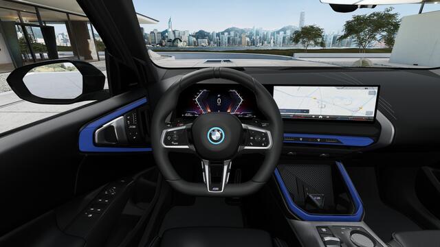 BMW X3 30e xDrive M Sport Automaat / Panoramadak / Trekhaak / Sportstoelen / Parking Assistant Plus / Adaptieve LED / Comfort Access / Live Cockpit Professional
