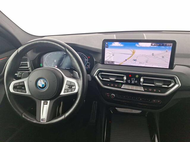 BMW X3 xDrive30e High Executive M Sport Panoramadak Achteruitrijcamera Keyless Entry Carplay Stuurwielverwarming