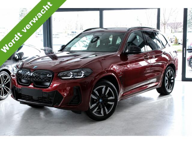 BMW X3 iX3 High Executive 80 kWh M Sport Panoramadak ACC Leder Keyless Entry Carplay Achteruitrijcamera BMW Live Dashboard Professional Stuurwielverwarming