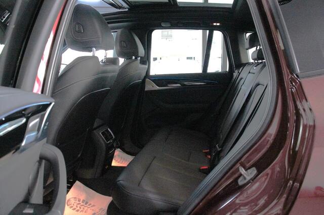 BMW X3 iX3 High Executive 80 kWh M Sport Panoramadak ACC Leder Keyless Entry Carplay Achteruitrijcamera BMW Live Dashboard Professional Stuurwielverwarming