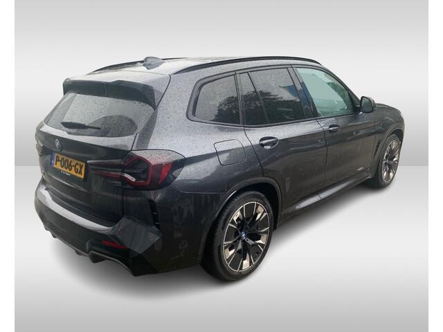 BMW X3 iX3 High Executive 80 kWh / Trekhaak / Panoramadak / 360Camera / Head-up / Laser LED / Harman Kardon / ACC / Keyless / Dodehoek / DAB