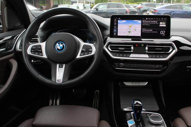 BMW X3 iX3 High Executive 80 kWh / Trekhaak / Panoramadak / 360Camera / Head-up / Laser LED / Harman Kardon / ACC / Keyless / Dodehoek / DAB