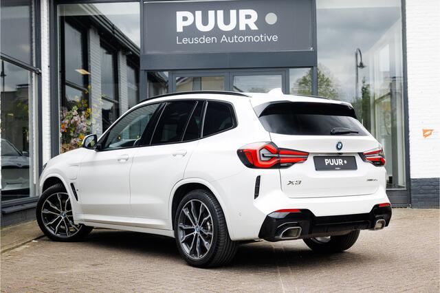 BMW X3 xDrive30e Competition Stoelen [HEMELVAARTSDAG OPEN] Pano - Harman Kardon - Head Up