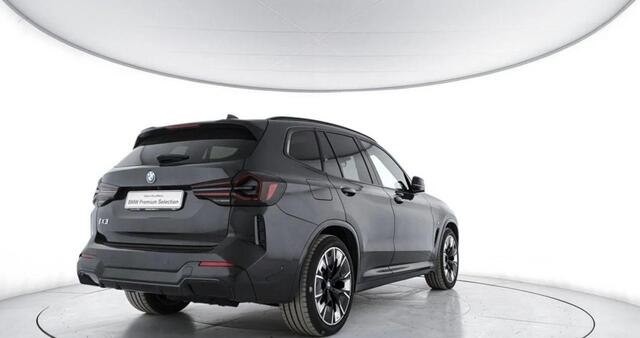 BMW X3 iX3 High Executive 80 kWh *Wordt verwacht eind mei 2026!