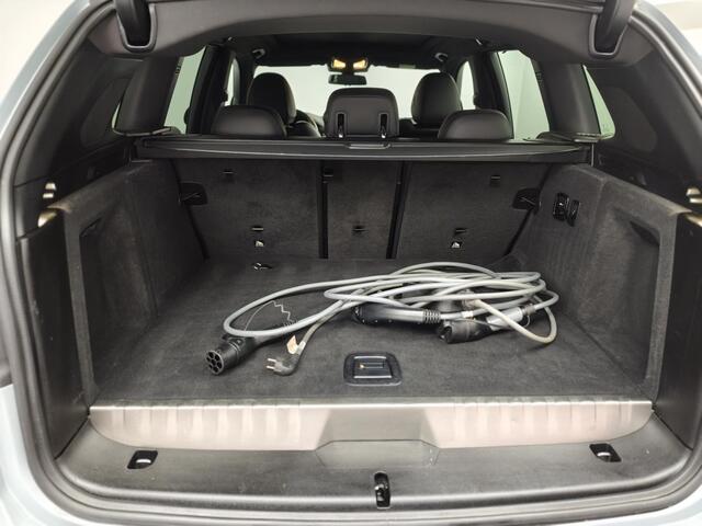 BMW X3 xDrive30e High Executive | M Sport | Panoramadak | Lichtmetalen velgen 20" | All season banden