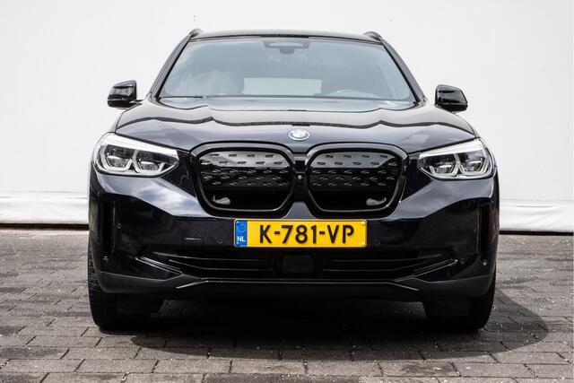 BMW X3 iX3 High Executive 80 kWh SOH 96% Panoramadak/ Head up/ 360 Camera/ Harman-Kardon/ Leer/ Stoelverwarming/ Carplay