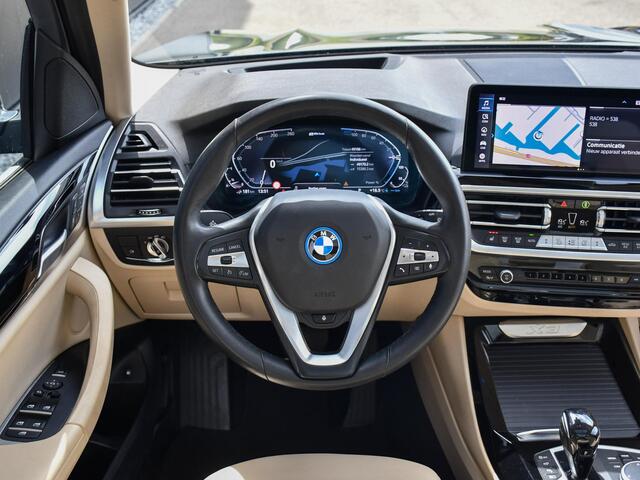 BMW X3 xDrive30e | Stuurwielverwarming | Adapt. Cruise | Comfort Access | Laser | Hifi Audio | Camera | Trekhaak