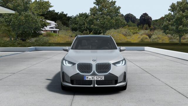 BMW X3 30e xDrive M Sport Automaat / Panoramadak / Sportstoelen / Parking Assistant Plus / Adaptieve LED / Comfort Access