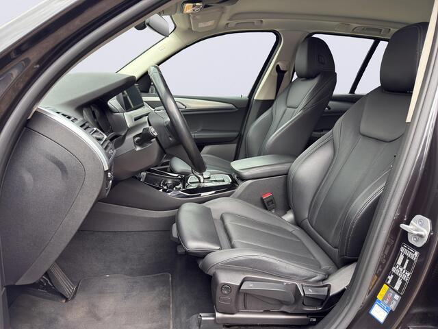 BMW X3 xDrive30e High Executive /Apple Carplay/BTW/Leder/Camera+PDC V+A/Head-up display/Stoelverwarming/Dode-hoek sensoren/3-Zone Climate/Cruise Control/ Elek. achterklep/Elek. trekhaak/(*MET GARANTIE)