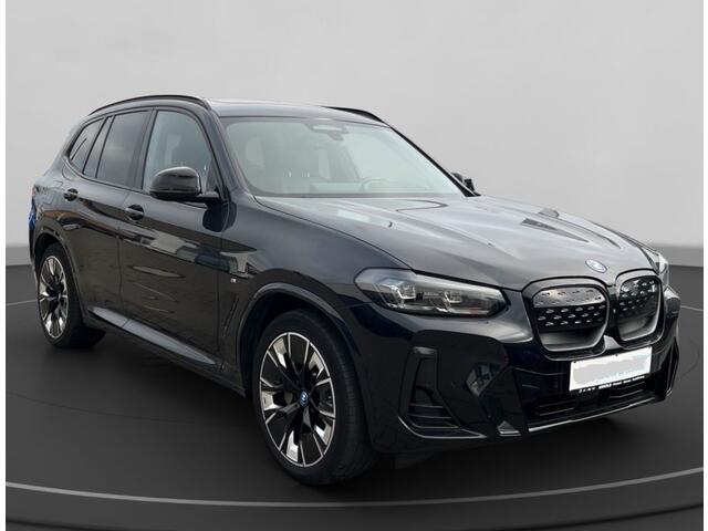 BMW X3 iX3 M-SPORT 80 kWh (210kW/286pk) ** LED, BRUIN LEDER, PANO, HuD, CARBON SCHWARZ, TREKH, 20-inch LMV ** 1e EIG - UNFALLFREI ** ** INFORMEER OOK NAAR ONZE AANTREKKELIJKE FINANCIAL-LEASE TARIEVEN **