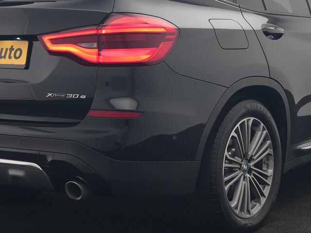 BMW X3 xDrive30e Luxury Line PHEV 293pk Dealer O.H. | Head Up | 360 Camera | Lederen Sportstoelen Ventilatie & Memory | Sfeerverlichting | Keyless | Blis | Stoelen &Stuur Verwarmd | Hifi Audio | Apple Carplay | Navigatie | DAB | Plug In Hybrid |