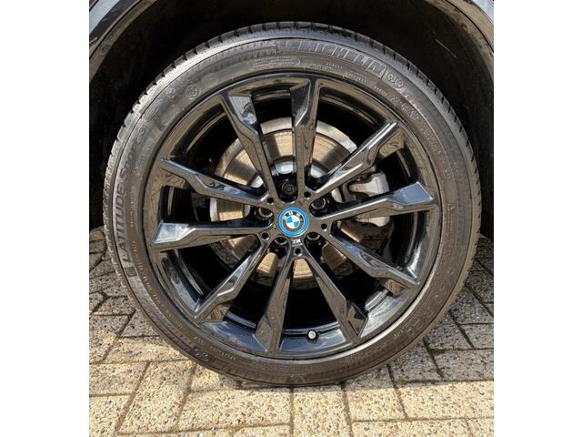BMW X3 xDrive 30e M Sport | Pano | Laser | Trekhaak | Head-up |