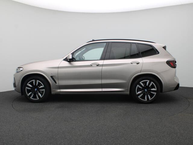 BMW X3 iX3 Executive 80 kWh 286PK Aut. M-Sport, Trekhaak, Panoramadak, Adaptieve Cruise Control, Achteruitrijcamera, Side Assist, Elektr. Achterklep, 19" LM Velgen