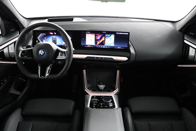 BMW X3 30e xDrive M-Sportpakket | Panoramadak | Trekhaak | Getint Glas | Head Up