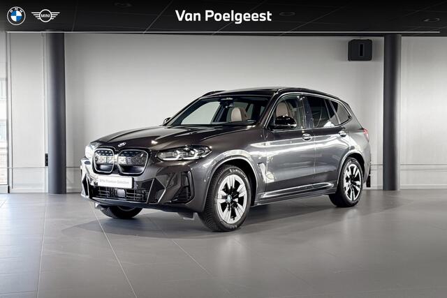 BMW X3 iX3 Executive 80 kWh | M Sport | Glazen Panoramadak | Stoelverwarming | Trekhaak |
