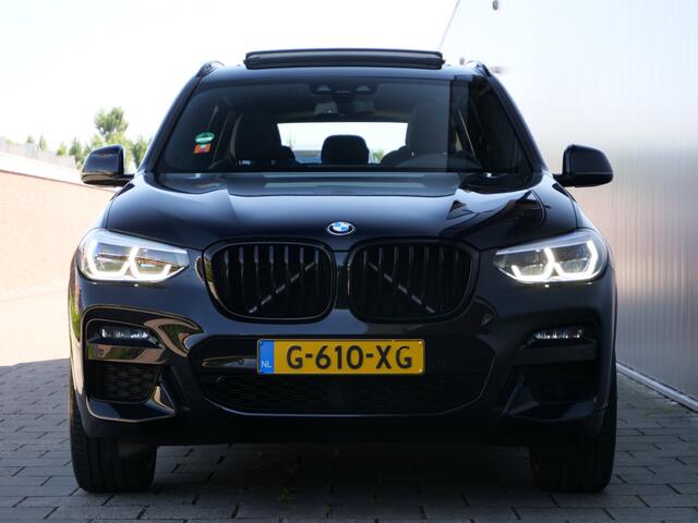 BMW X3 sDrive20i Launch Edition High Executive 170 Pk Automaat M-Sport / Navi / DAB / Leer / HUD / Apple Carplay / Camera / Pano-dak / 21 inch