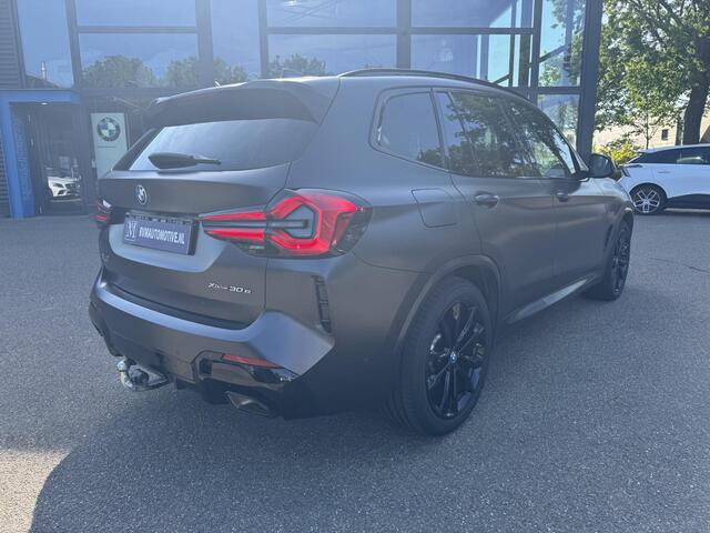 BMW X3 xDrive30e HIGH EXECUTIVE M SPORT | M-TECHNIC SPORTSTOELEN + MEMORY + LEER | ELEKTR. TREKHAAK | 360 CAMERA | HEAD-UP DISPLAY | 20 INCH | AMBI LIGHT | AERODYNAMICA-PAKKET | STOEL- + STUURVERWARMING | DEALER ONDERHOUDEN