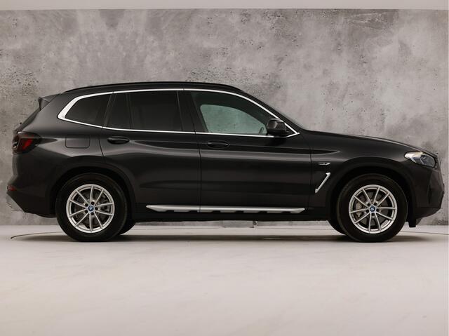 BMW X3 xDrive30e Sport 293Pk Automaat (APPLE CARPLAY, GROOT NAVI, MEMORY SEATS, LASER KOPLAMPEN, BRUIN LEDER, STOELVERWARMING, SFEERVERLICHTING, ZWART HEMEL, ELEK ACHTERKLEP, NIEUWSTAAT)