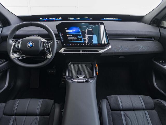 BMW X3 iX3 50 xDrive | M Sportpakket Pro | Innovation Pack | Stuurwielverwarming | Iconic Glow | 22 inch | Panoramadak | Driving Assistant Plus | Head Up Display | Harman Kardon | Trekhaak