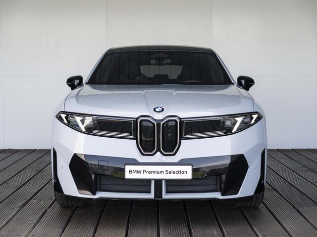 BMW X3 iX3 50 xDrive | M Sportpakket Pro | Innovation Pack | Stuurwielverwarming | Iconic Glow | 22 inch | Panoramadak | Driving Assistant Plus | Head Up Display | Harman Kardon | Trekhaak