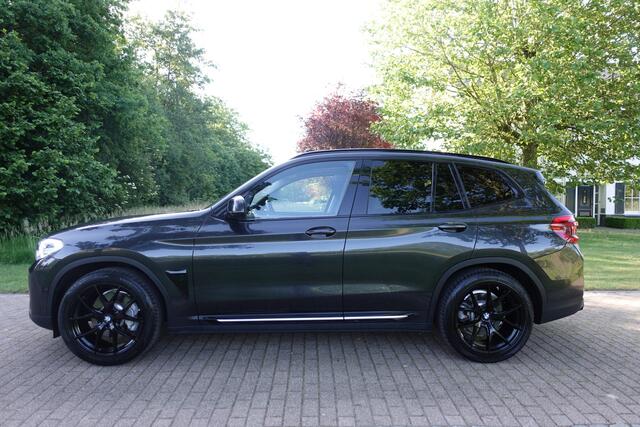 BMW X3 iX3 High Executive 80 kWh | Trekhaak | Autopilot | ACC | Pano | Camera | CarPlay |