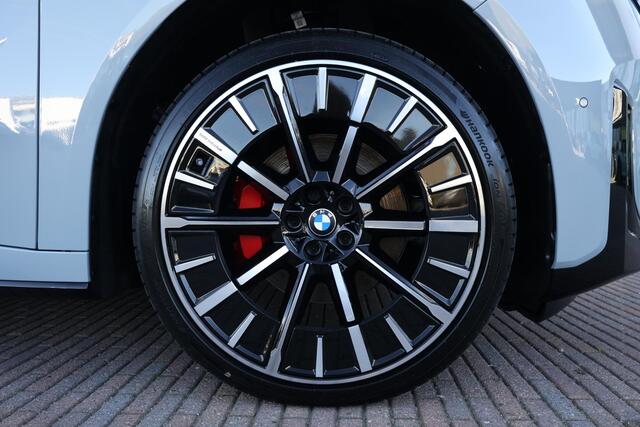 BMW X3 iX3 50 xDrive 113 kWh | Sport Pakket Pro | Innovation Pack | Trekhaak | Pano Dak | Harman Kardon | M-Sportstoelen Voor | Driving Assistant Plus | Stuurwiel verwarming |