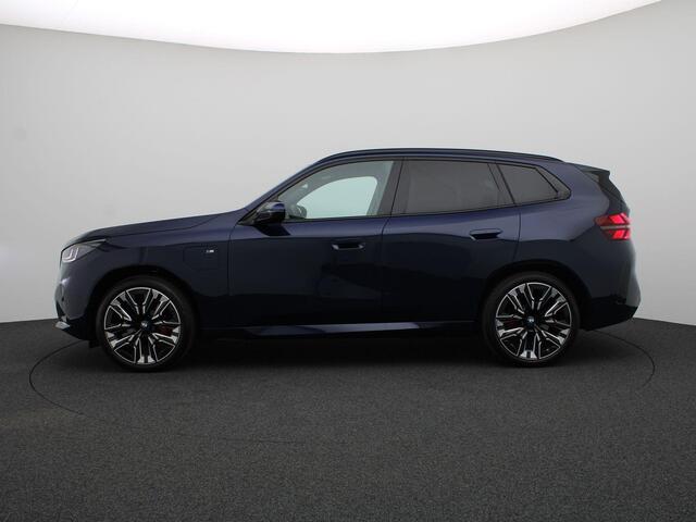 BMW X3 30e xDrive M Sportpakket Pro | Professional Pack | Comfort Pack | Premium Pack | Trekhaak | Panoramadak | Driving Assistant Professional | Harman Kardon | 21''
