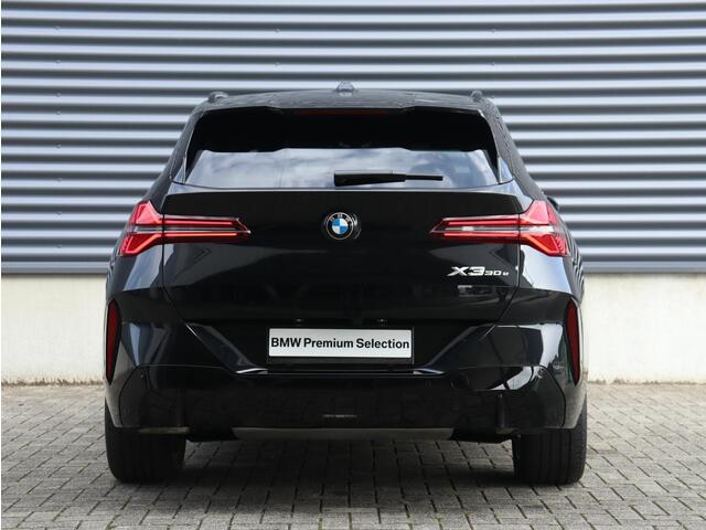 BMW X3 30e xDrive M Sportpakket Pro | Panoramadak | Harman Kardon | Stoelventilatie | Driving Assistant Plus | Trekhaak