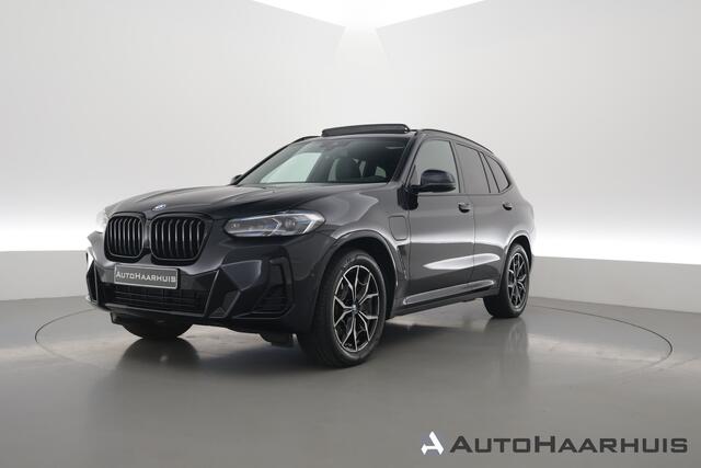 BMW X3 xDrive30e M-Sport | Rijklaar | Elek. Trekhaak | S/K-Dak | Shadowline | Leder | HUD | Stuur-Stoelverw. | Dig. Cockpit | Dodehoek | Camera+PDC | Cruise | Laser-Led | Elek. Klep (fysieke check) V