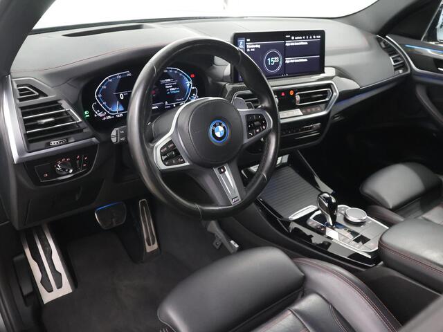 BMW X3 xDrive30e High Executive | M-Pakket | Laser Licht | Panoramadak | HUD | DAB | Sportstoelen | 360 Camera | Stoel/Stuurverwarming | Apple CarPlay/Android Auto | Ele.kofferdeksel |
