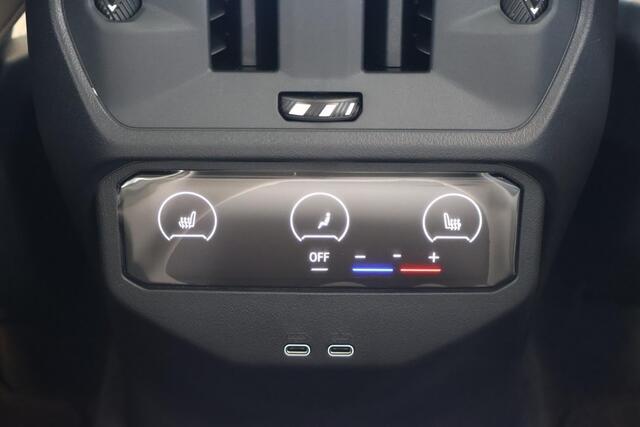 BMW X3 30e xDrive | M Sport Pro | Harman Kardon | Trekhaak | Glazen Panoramadak | Driving Assistant Professional
