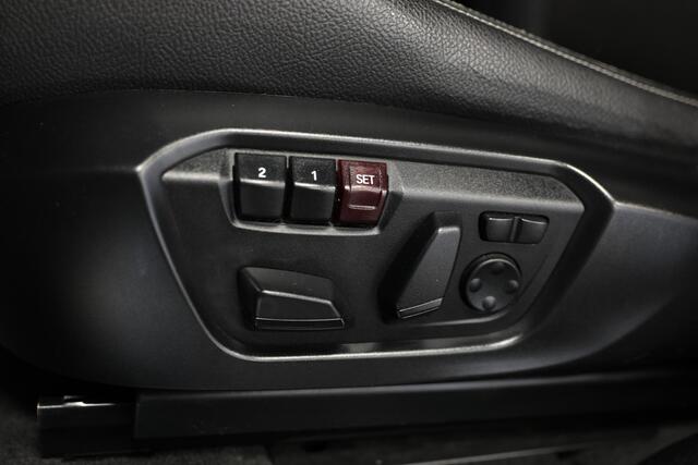 BMW X3 xDrive20d Luxury Line AT | Memory Seats | Trekhaak