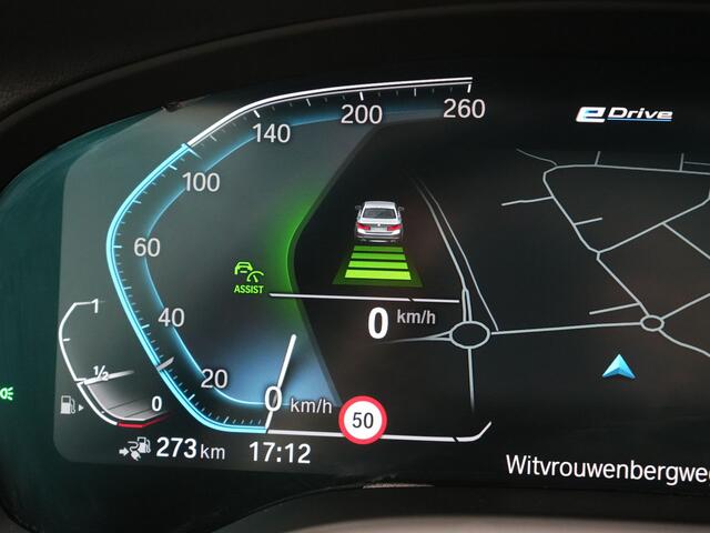 BMW X3 xDrive30e Advantage PHEV 293pk Dealer O.H. | Panodak | Adaptive Cruise | Camera | Harman / Kardon | Sportstoelen Verwarmd | Sfeerverlichting | Blis | Apple Carplay | Navigatie | DAB | Plug In Hybrid |