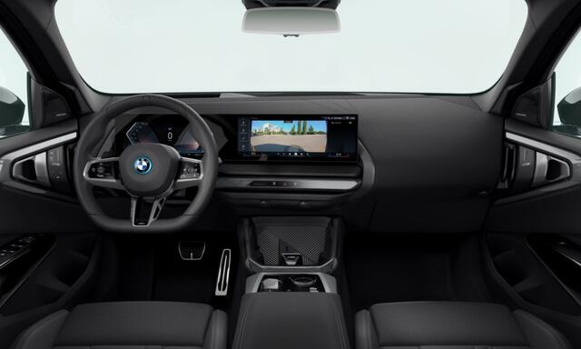 BMW X3 30e xDrive | M Spotpakket Pro | Professional pack | Comfort Pack | Premium Pack | Glazen panoramadak|