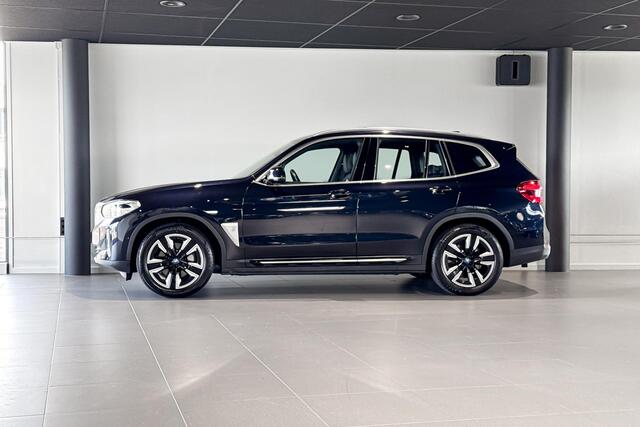 BMW X3 iX3 Executive 80 kWh | M Sport | Glazen Panoramadak | Stoelverwarming | Achteruitrijcamera |