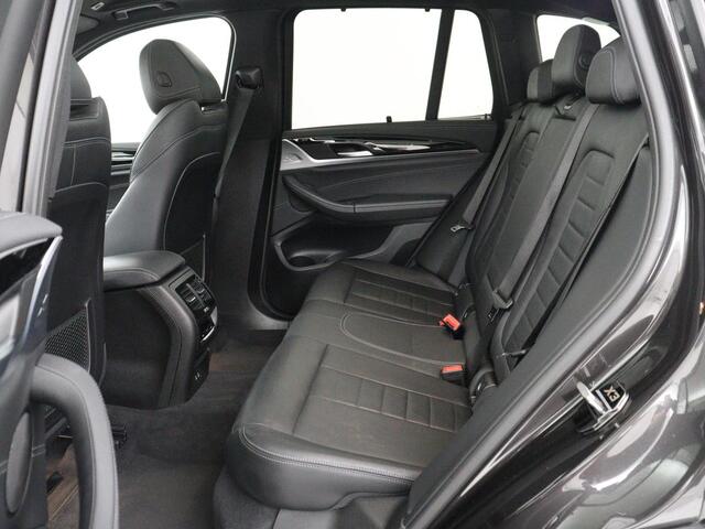 BMW X3 xDrive20i High Executive Edition Panorama dak | Carplay | Climate control | Stoelverwarming | Cruise control | Sfeerverlichting | Navigatie | Bluetooth | Leder bekleding | Achteruitrij camera | DAB Radio
