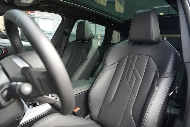 BMW X3 30e xDrive M Sport 300pk Panoramadak/DrivingAssPlus/ParkingAssPlus