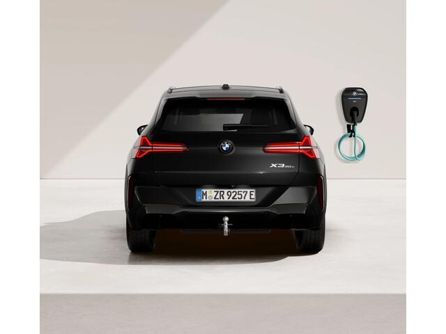 BMW X3 30e xDrive - M-Sport - Pano - Trekhaak - ACC - Head-up