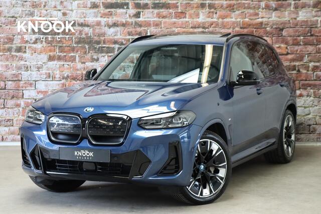 BMW X3 iX3 High Executive M Sport Pakket 80 kWh / Live Cockpit Professional / Active Protection / Driving Assistant Professional / Panoramadak / Trekhaak / Leder / Adaptieve LED-koplamp / Shadow Line / Adaptief Onderstel / Stuurwielverwarming / Head-Up Display