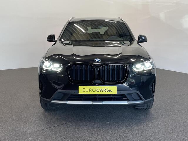 BMW X3 xDrive30e Trekhaak PDC VA + Camera Sportstoelen 19" M-Sport Stoelverwarming Cognac Leder Bekleding Privacy Glass DAB+ Navi Carplay Cruise Control