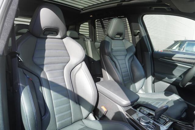 BMW X3 xDrive30e High Executive | 21 inch LM Individual V-spaak | Glazen panoramadak | BMW Head-Up Display | Driving Assistant Plus | Comfort Access