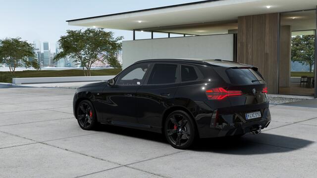BMW X3 30e xDrive M Sport Automaat / Trekhaak / Panoramadak / Sportstoelen / Comfort Access / Harman Kardon / Adaptieve LED / Parking Assistant Professional