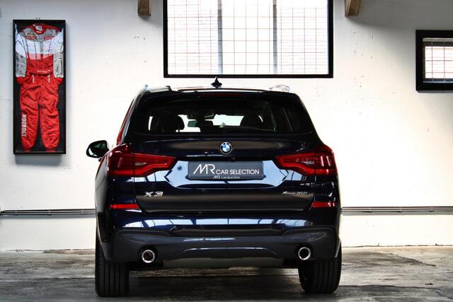 BMW X3 xDrive30i High Executive | M-Sport | Panoramadak | Camera | 19 inch | NL auto | 2e eigenaar |