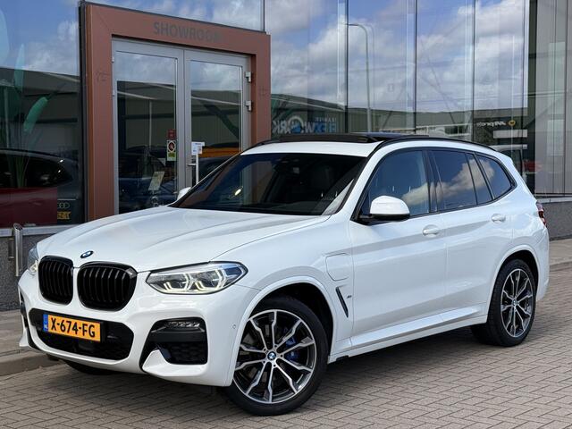 BMW X3 xDrive30e M-Sport High Executive | Pano | Achteruitrijcamera | Elek. Trekhaak | HUD | ACC | Harman Kardon | Sfeerverlichting | Apple Carplay | Stoelverwarming |