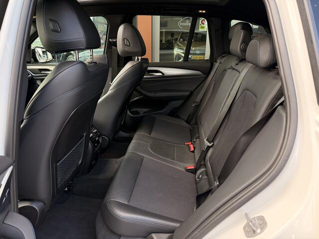 BMW X3 xDrive30e M-Sport High Executive | Pano | Achteruitrijcamera | Elek. Trekhaak | HUD | ACC | Harman Kardon | Sfeerverlichting | Apple Carplay | Stoelverwarming |