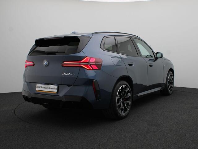 BMW X3 30e xDrive M Sportpakket Pro | Professional Pack | Comfort Pack | Premium Pack | Trekhaak | Panoramadak | Driving Assistant Plus | Harman Kardon | 20''