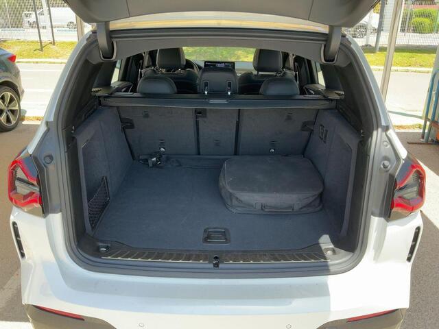 BMW X3 iX3 High Executive 80 kWh | M Pakket | Panoramadak | 360 graden camera | Sportstoelen | Harman/kardon | Keyless entry | Elektrische achterklep | Stoelverwarming | Head Up Display