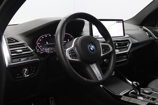 BMW X3 xDrive30e High Executive M-Sport 293 PK PHEV, Panoramadak, Memory, Camera
